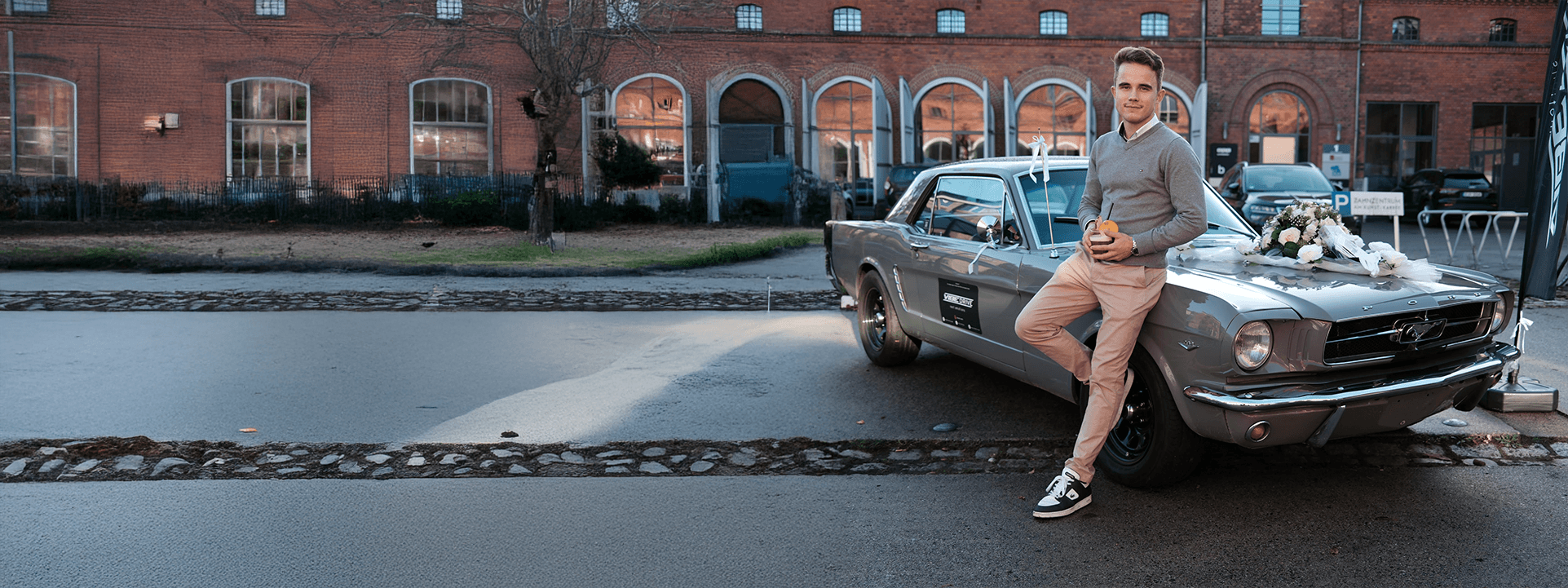 Oldtimer auf einer Landstraße